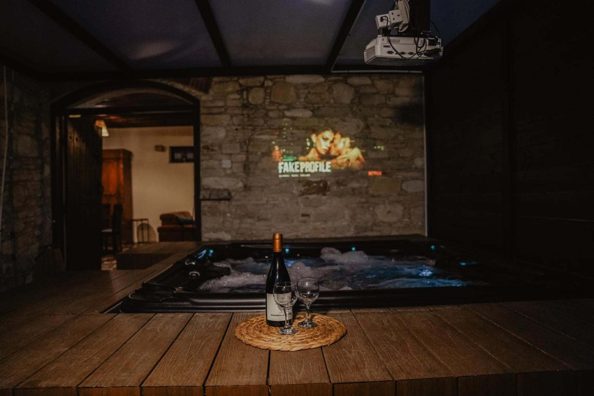 The Stonehouse Suites With Private Bath Spas ليماسول المظهر الخارجي الصورة